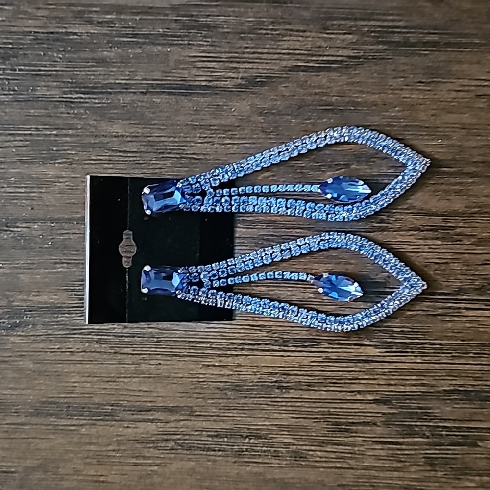 Light blue rhinestone earrings